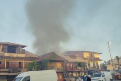 Une maison entièrement détruite dans un incendie à Cayenne